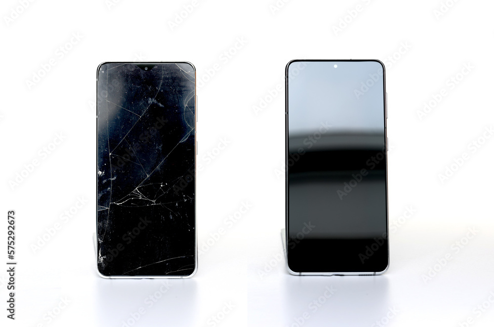 Smartphone avant réparation - écran cassé