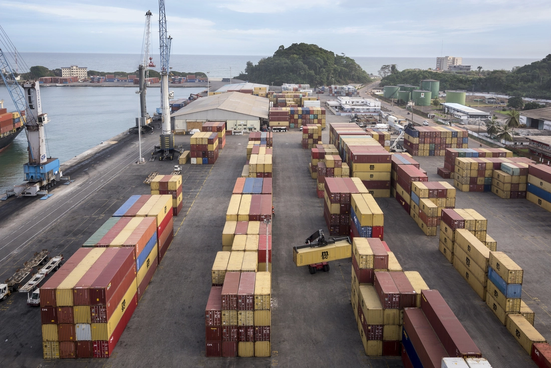 Mombasa port container shipping Kenyan black tea export worldwide