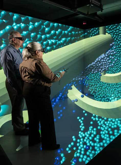 Immersive themed entertainment environment with virtual reality technology