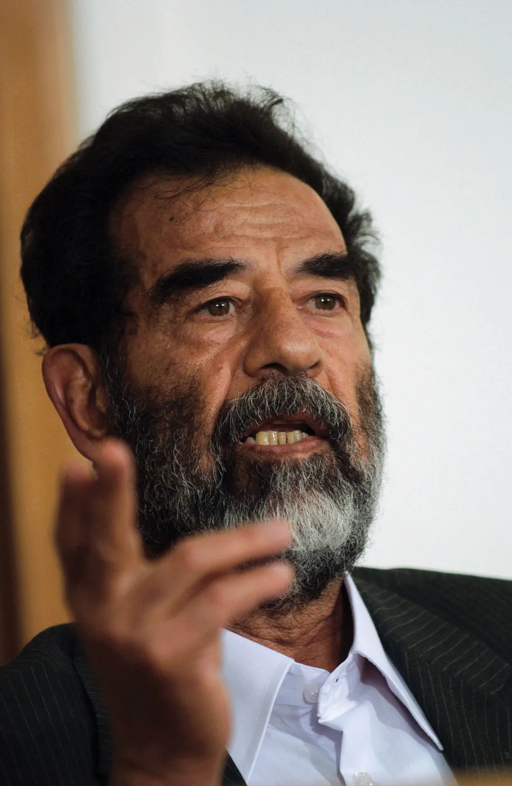 Saddam Hussein em imagem de arquivo durante governo no Iraque