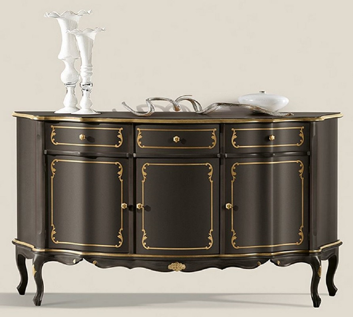 Custom Furniture & Cabinet