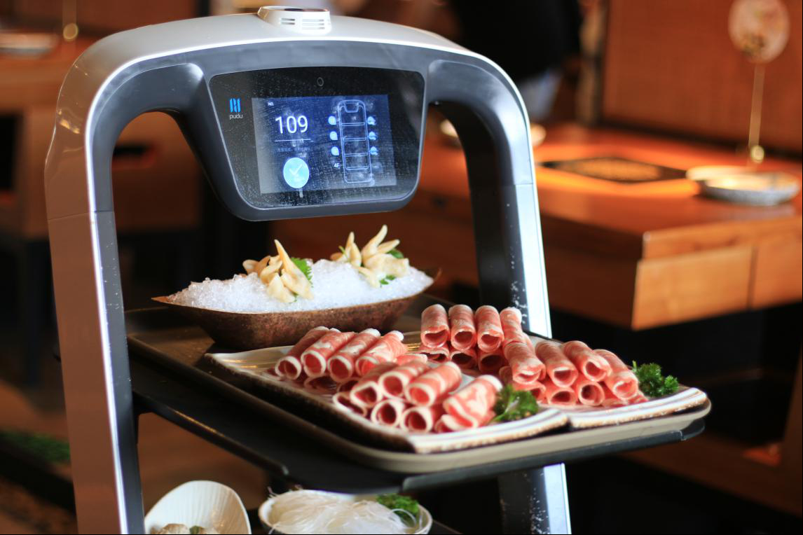 餐厅服务机器人送餐