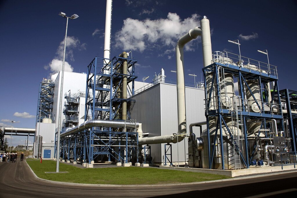 Chemical plant implementing carbon capture technology