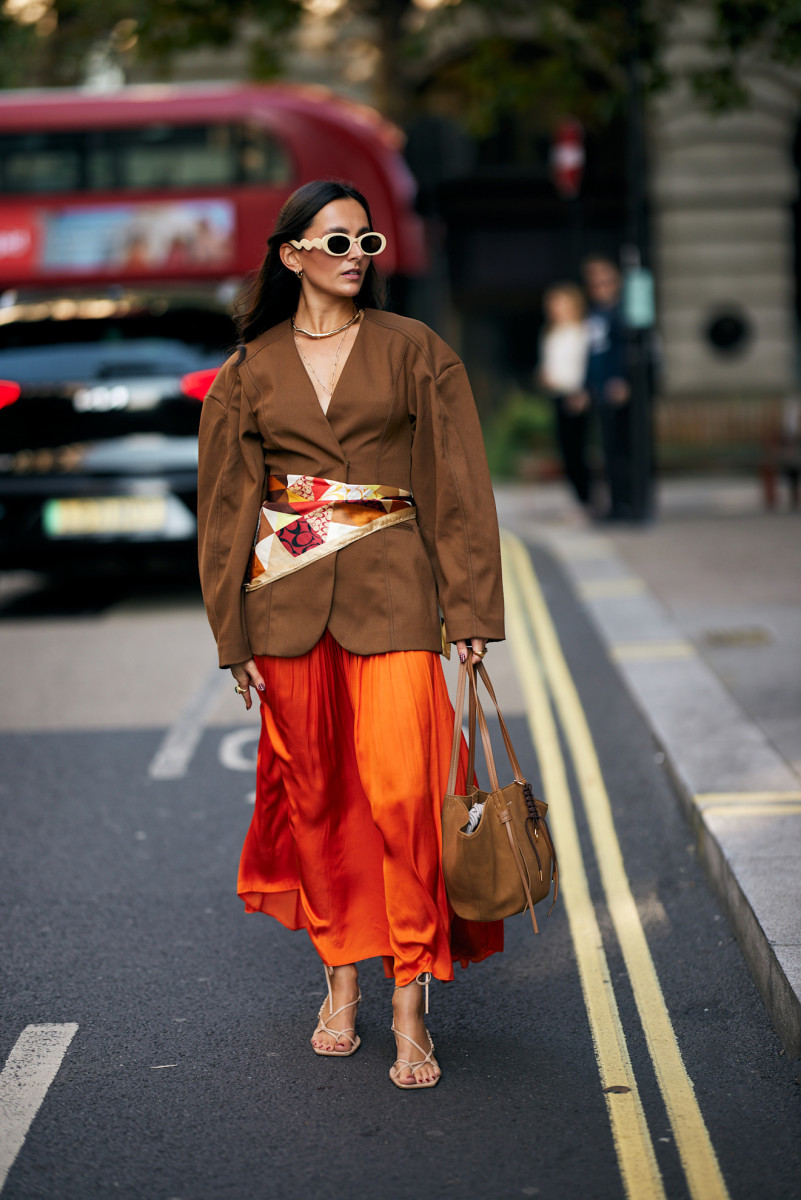 2026 봄 탠저린 오렌지 패션 트렌드