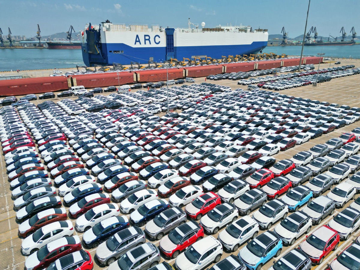 China reports record car exports in July | govt.chinadaily.com.cn