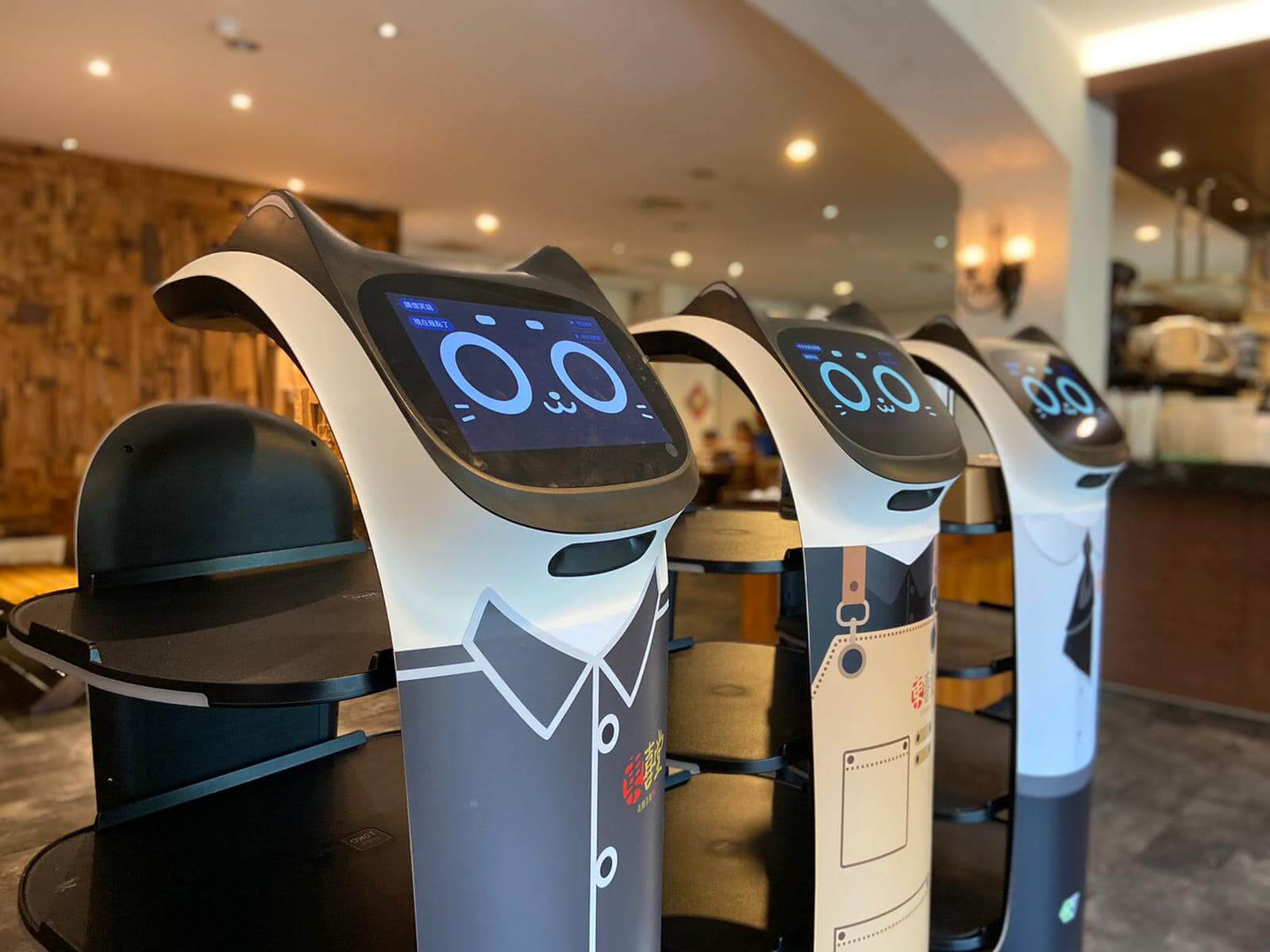 餐厅送餐机器人