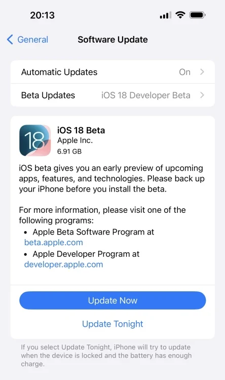 iPhone软件更新界面显示iOS开发者Beta选项