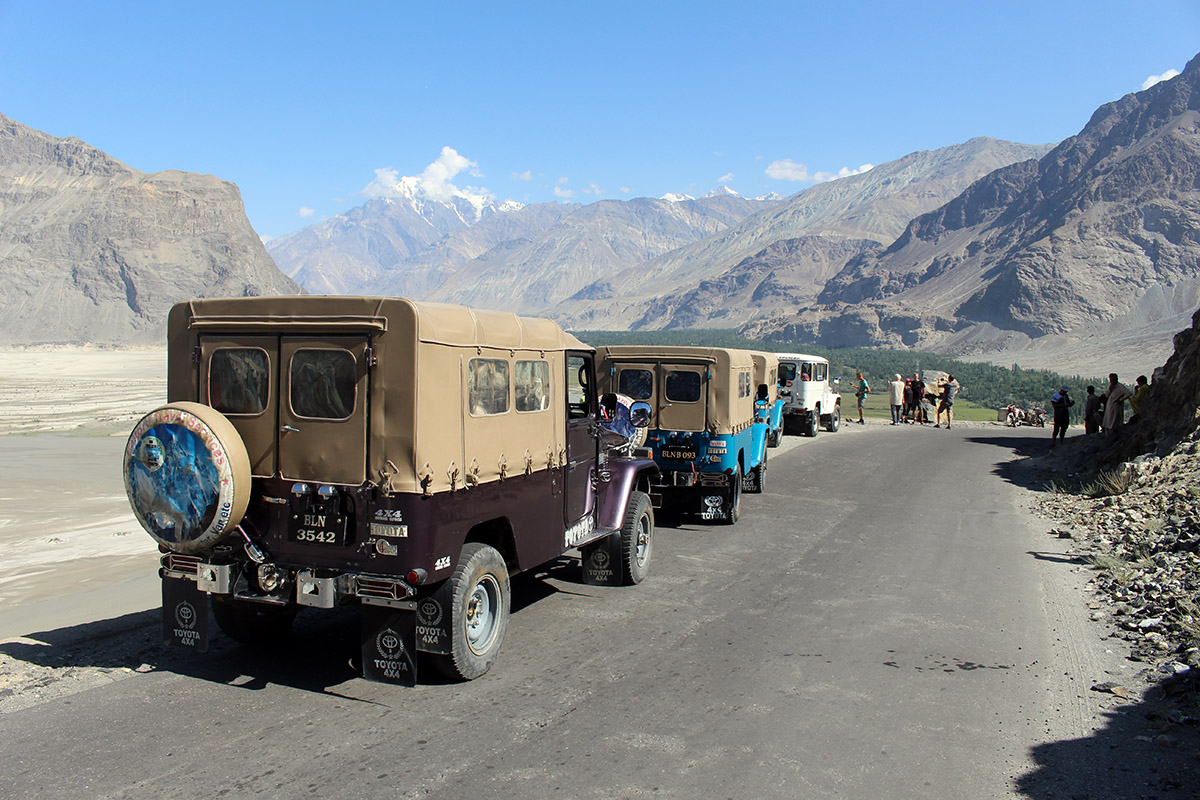 4x4 Jeep Safari open top rental for Deosai Plains and adventure tours Pakistan