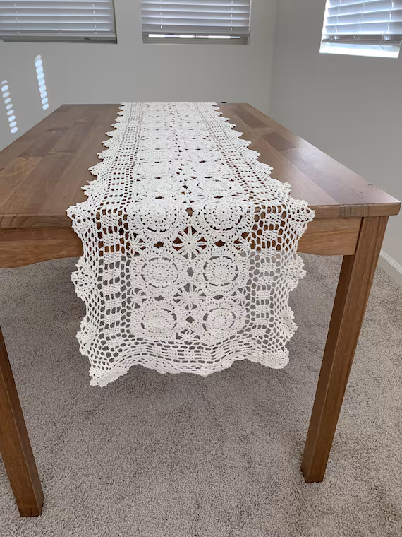 Luxury Hand Crocheted Lace Table Runner, Vintage Beige/white Crochet Decor, Country Farmhouse Style - Etsy