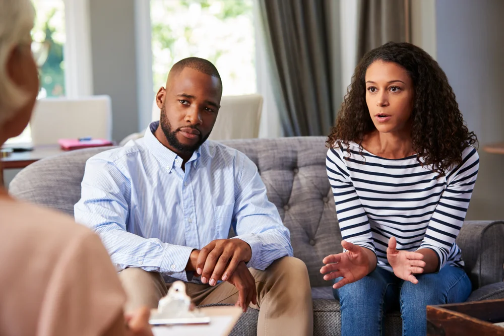 Family mediation session with mediator