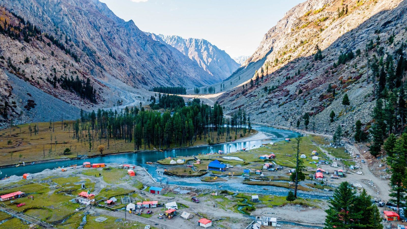 Swat Valley Tour Package - Mahodand Lake and lush green valley