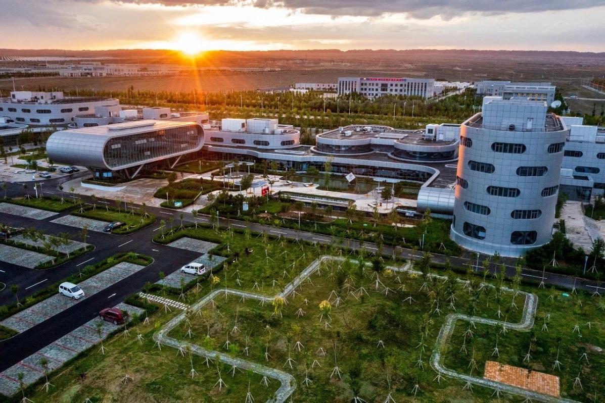 Hệ thống camera giám sát giao thông thông minh tại thành phố Karamay