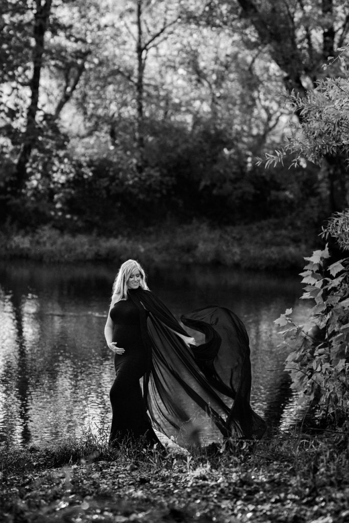 Artistic Pregnancy Photography