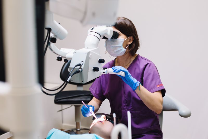 Maxillofacial Surgeons Vs. Dental Surgeons | MaxilloVendome