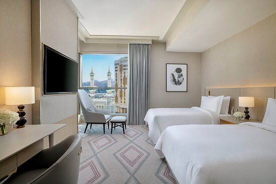 Budget 3-star Umrah hotel room in Makkah for economy packages