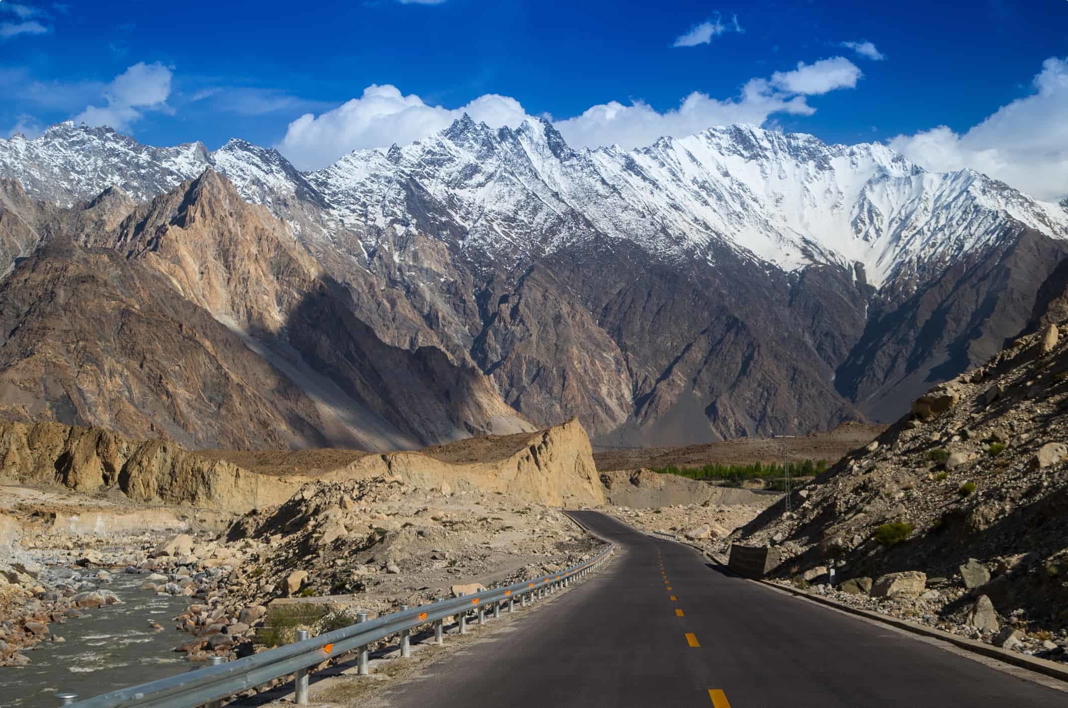 Skardu Tour Package - Deosai Plains and Satpara Lake mountain road