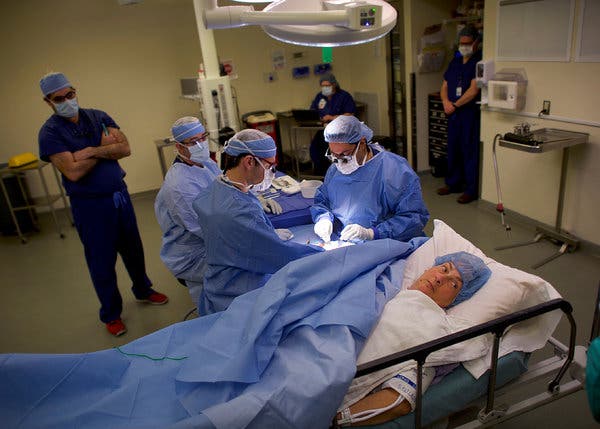 Opinion | Staying Awake in Surgery - The New York Times
