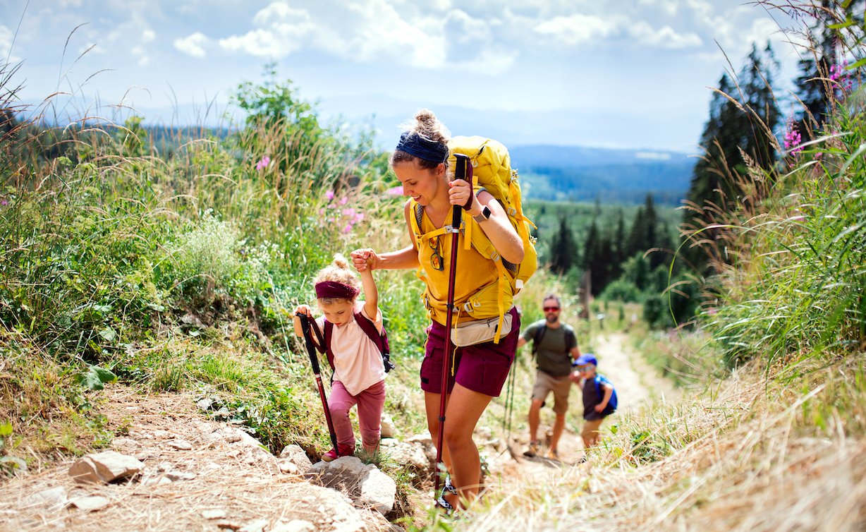 Outdoor Activities for Families: Stay Active & Healthy Together
