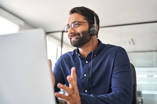 Professional customer service agent ready to help with Frontier bookings