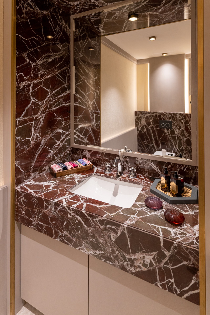 Rosso Levanto Vanity