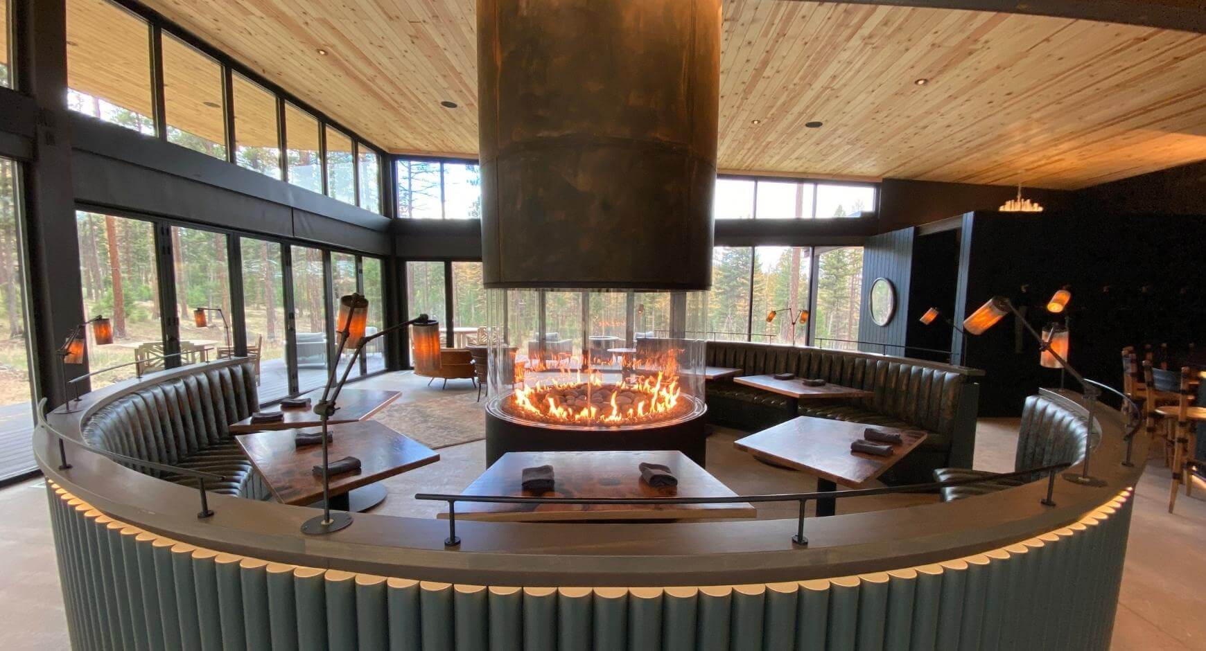 Restaurant fireplace design