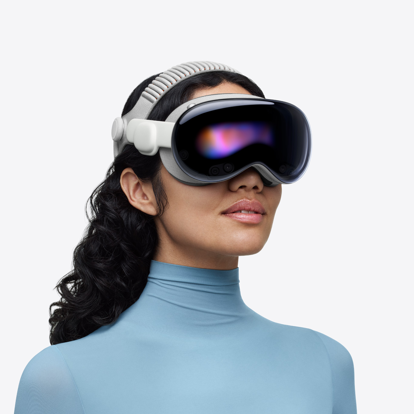 Vision Pro头显佩戴展示空间计算界面