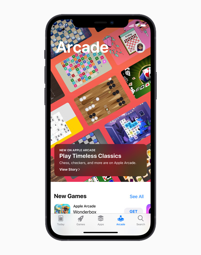 iPhone Apple Arcade 页面展示多款独占游戏