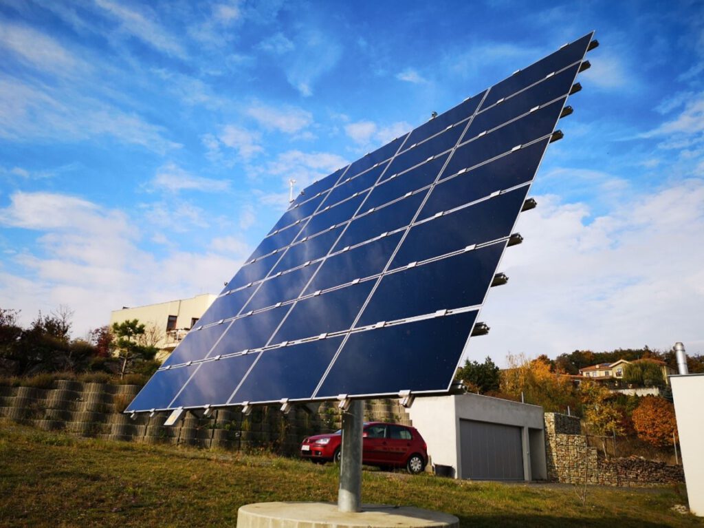 DEGER3000NT DUAL-AXIS SOLAR TRACKING SYSTEM IN OFFGRID SYSTEM - DEGER  Energie