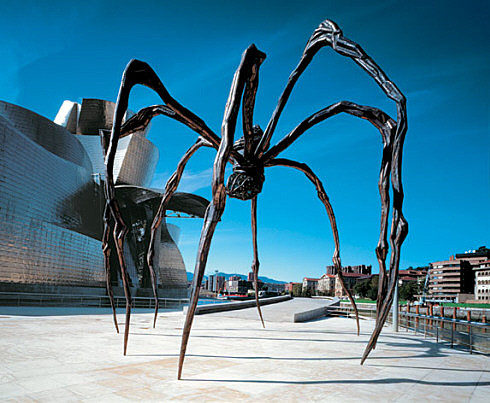 Louise Bourgeois Spider Maman sculpture